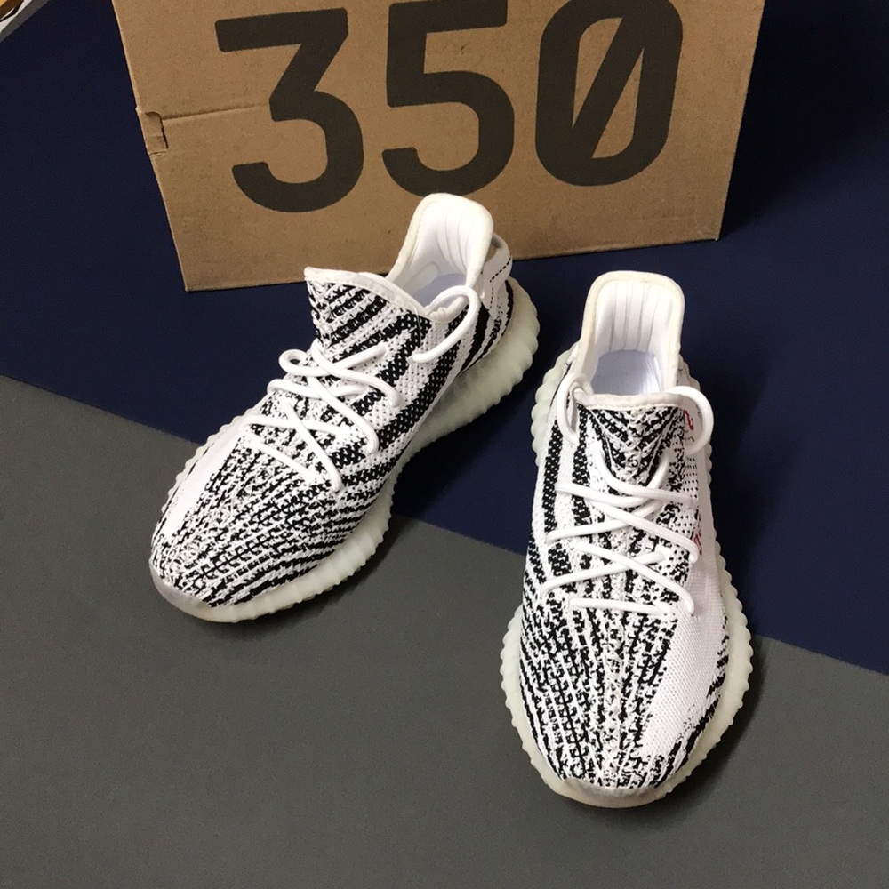 Yeezy 350 v2 zebra - Picture 3 of 7